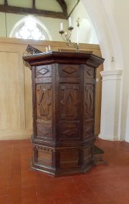 Berden_St_Nicholas_interior_-_08_pulpit